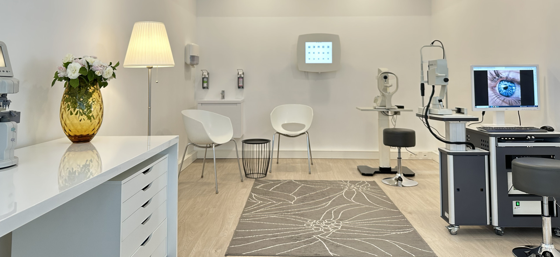 Augenarzt 1220 Wien - OA Dr. Fazeli